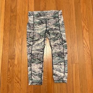 Lululemon cropped leggings